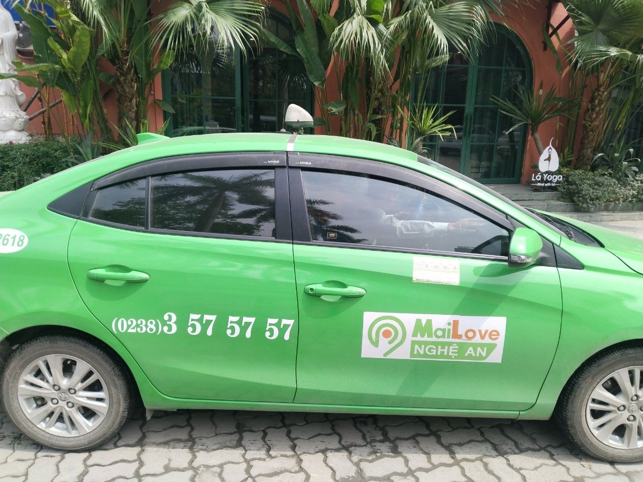 https://timtaxi.vn/uploads/taxi/1740454958s%E1%BB%91%20%C4%91i%E1%BB%87n%20tho%E1%BA%A1i%20Taxi%20Mai%20Linh%20V%C4%A9nh%20H%C6%B0ng.jpg