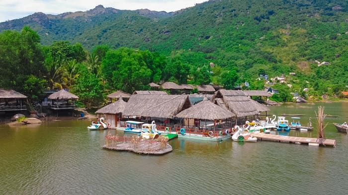 Review trải nghiệm Hồ Kênh Hạ Nha Trang