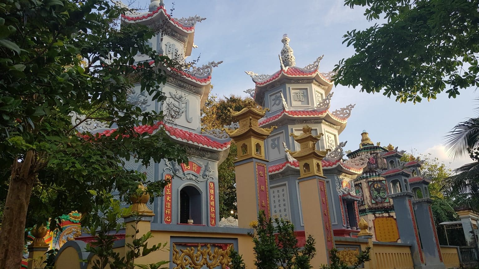 Chiêm ngưỡng vẻ độc đáo của kiến trúc cổ tại chùa Sùng Hưng