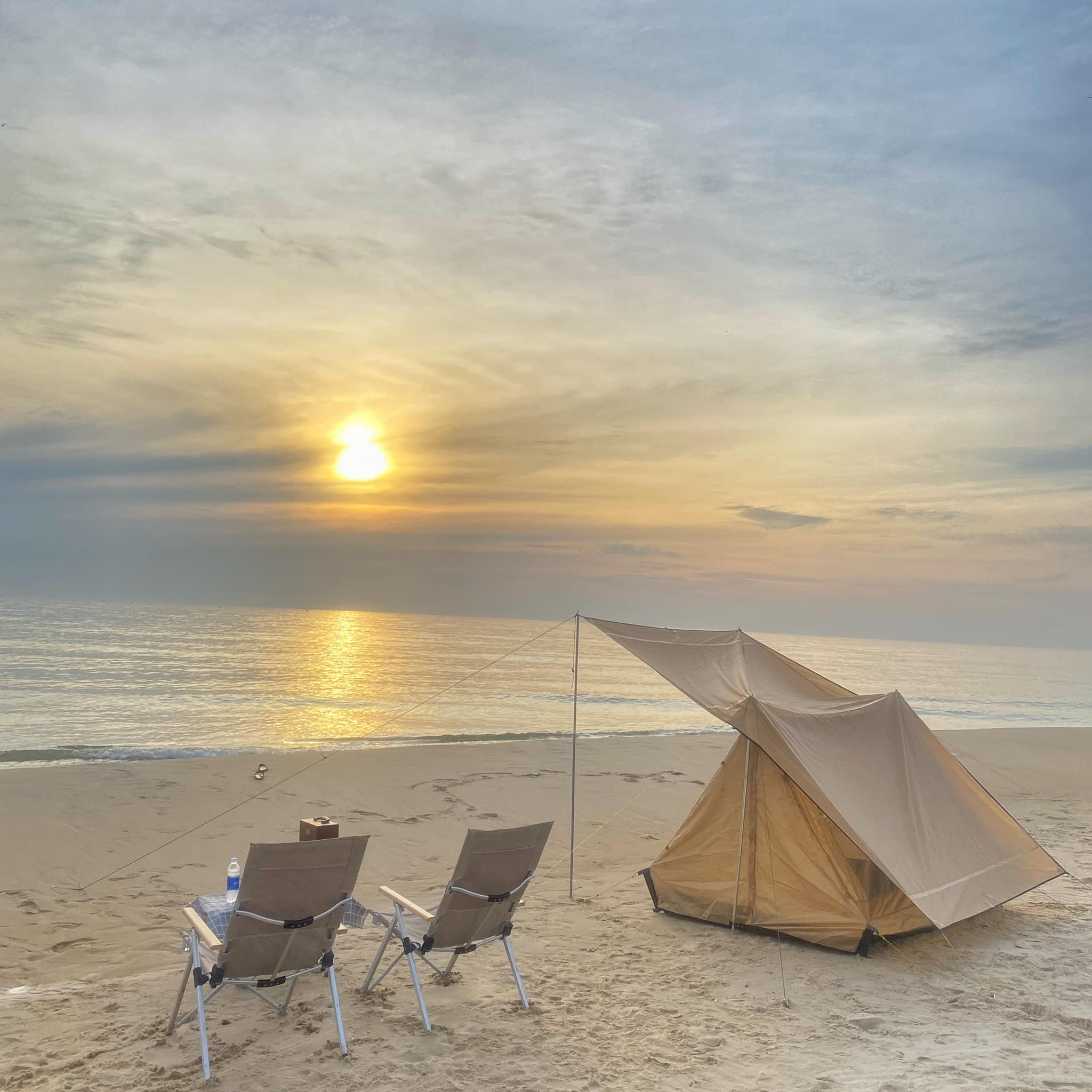 Cắm trại trên bãi biển