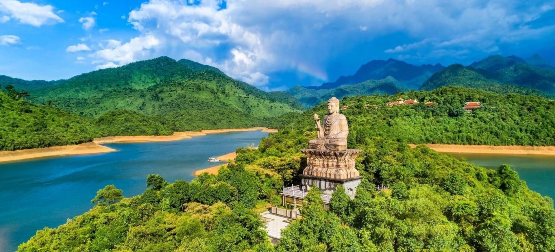 Thiền Viện Trúc Lâm Bạch Mã - Điểm du lịch Huế không thể bỏ lỡ