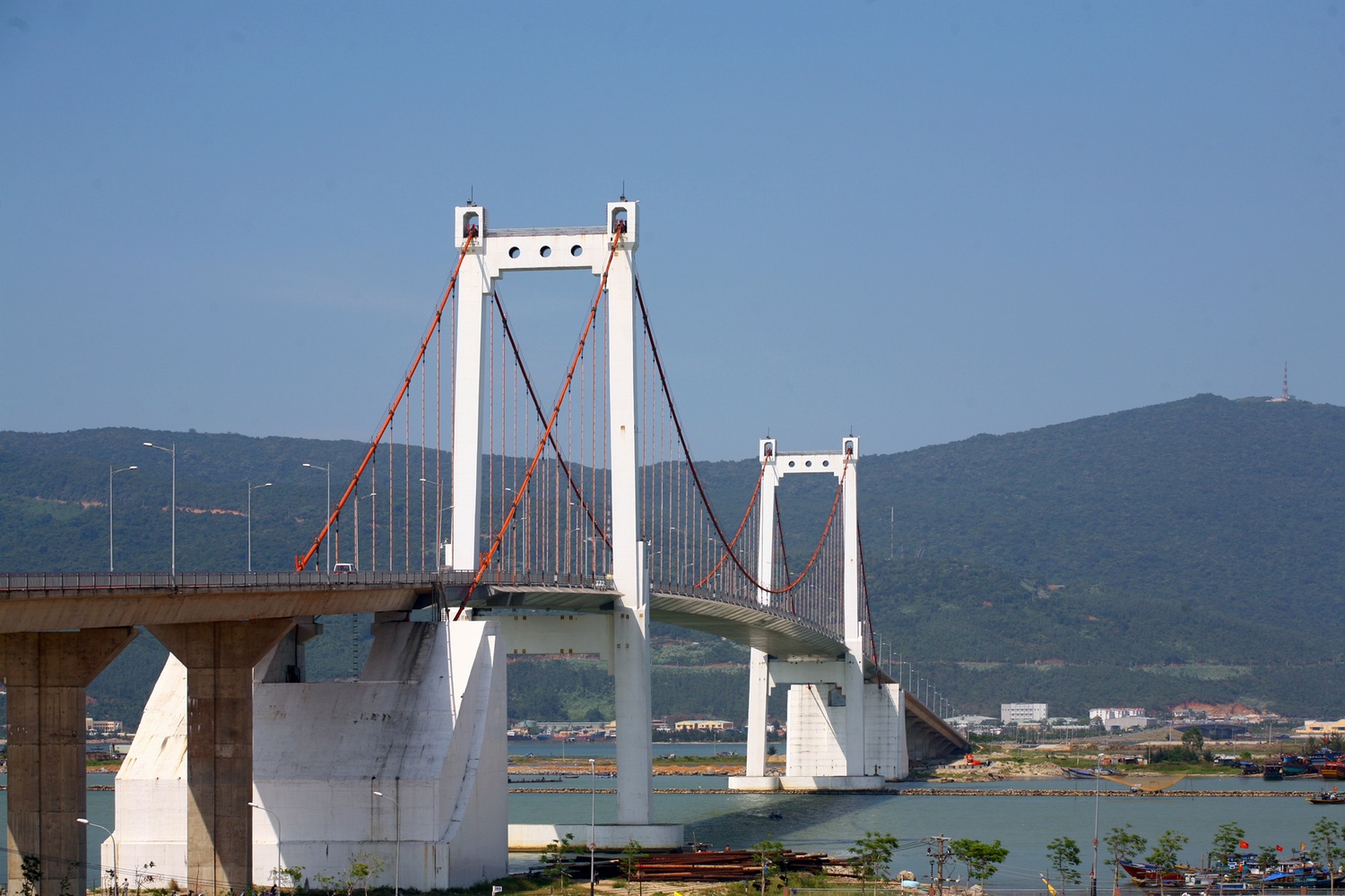 Thông tin về việc xây dựng của cầu Thuận Phước
