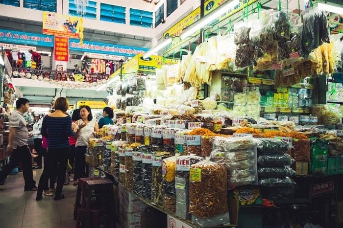 Chợ Hàn đa dạng các mặt hàng 